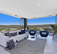 Stylish Penthouse with Views  Jacuzzi - Winery Find