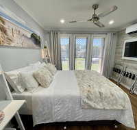 STYLISH UNIT - CLOSE TO DREAMWORLD - Winery Find