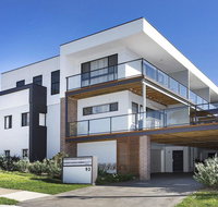 Surf Beach Townhouse - Winery Find
