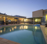 Sydney Beachouse YHA - Winery Find