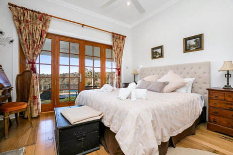 Taradale House Estate - Winery Find 0