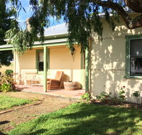 Tarndwarncoort - Farmer's Cottage - Winery Find