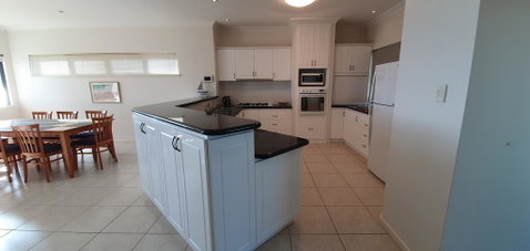 The Beach House - Port Bouvard - Winery Find 1