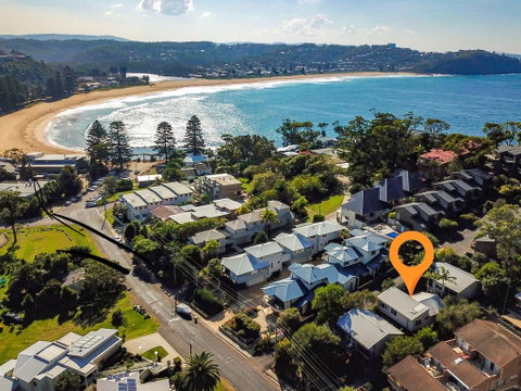 The Beach Hut Avoca Beach NSW - Winery Find 1