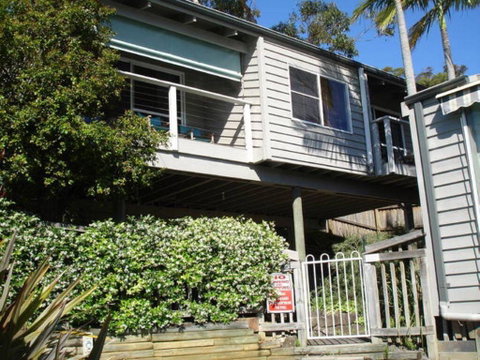 The Beach Hut Avoca Beach NSW - Winery Find 0