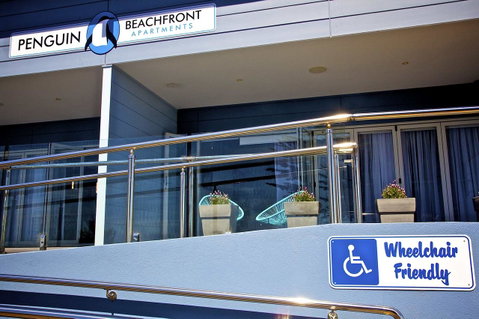 Penguin Beachfront Apartments - Winery Find 20