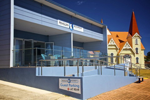 Penguin Beachfront Apartments - Winery Find 1