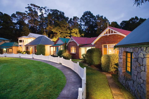 Strahan Village - Winery Find 9