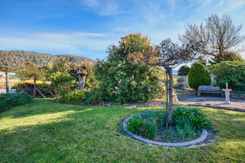 Wintersun Gardens Motel - Winery Find 29