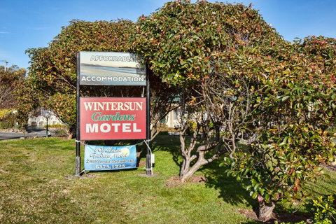Wintersun Gardens Motel - Winery Find 32