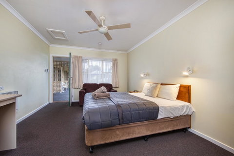 Wintersun Gardens Motel - Winery Find 44