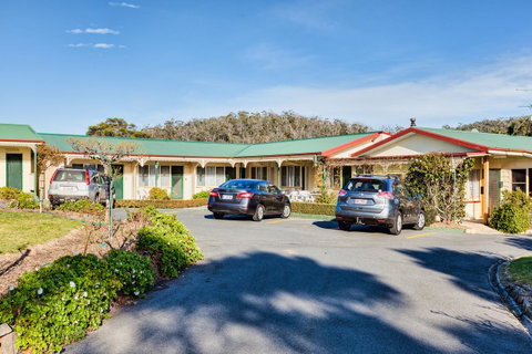 Wintersun Gardens Motel - Winery Find 33