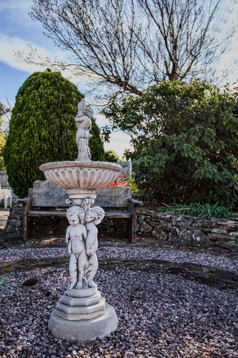 Wintersun Gardens Motel - Winery Find 31