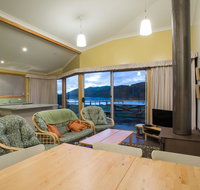Arthur Riverfront and Sea Lodge downstream - Winery Find