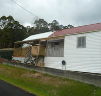 Riders Hut - Derby - Winery Find