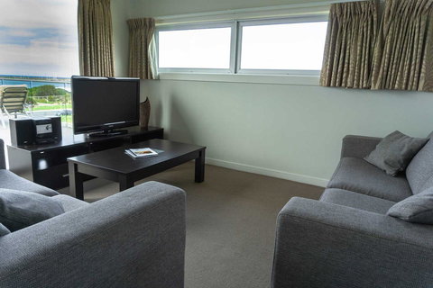 The Apollo - Winery Find 7