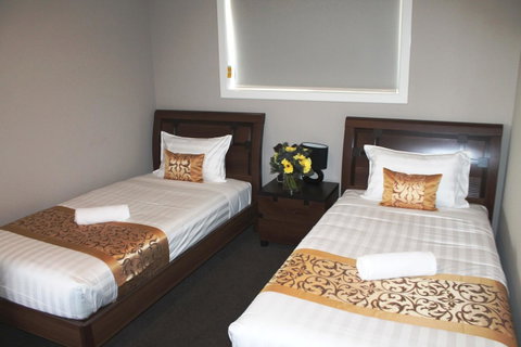 Atarhi Villas - Melbourne - Winery Find 7