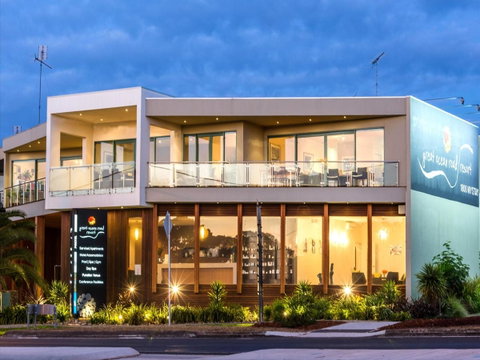 Great Ocean Road Resort - Winery Find 0