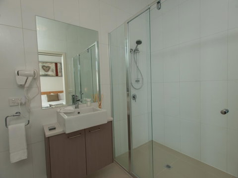 Great Ocean Road Resort - Winery Find 40