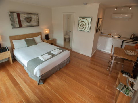 Great Ocean Road Resort - Winery Find 2