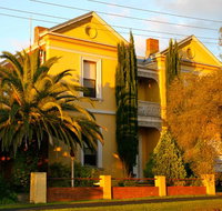 Campbell st Lodge - Winery Find