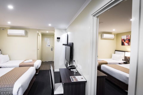 Best Western Melbourne Airport - Winery Find 18