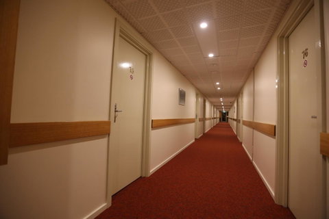 Best Western Melbourne Airport - Winery Find 35