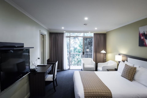 Best Western Melbourne Airport - Winery Find 5