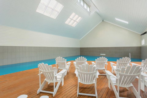 Deep Blue Hotel & Hot Springs - Winery Find 13