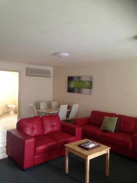 Beachcomber Motel & Apartments - Winery Find 15