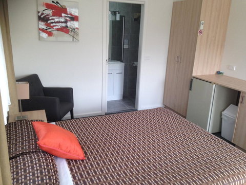 Beachcomber Motel & Apartments - Winery Find 24