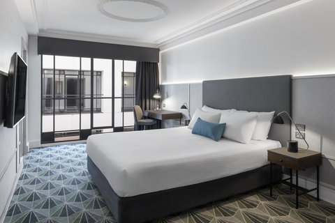 The Savoy Hotel On Little Collins Melbourne - Winery Find 16