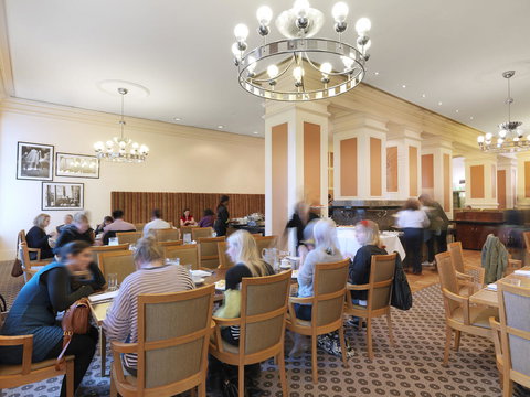 The Savoy Hotel On Little Collins Melbourne - Winery Find 27