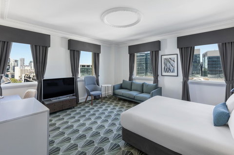 The Savoy Hotel On Little Collins Melbourne - Winery Find 0