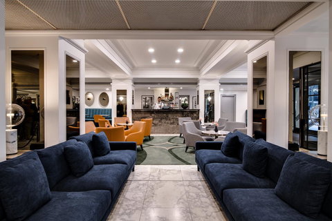 The Savoy Hotel On Little Collins Melbourne - Winery Find 6