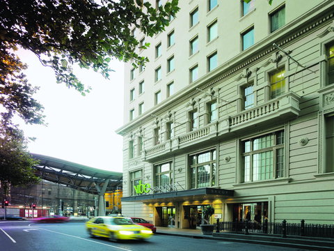 The Savoy Hotel On Little Collins Melbourne - Winery Find 2
