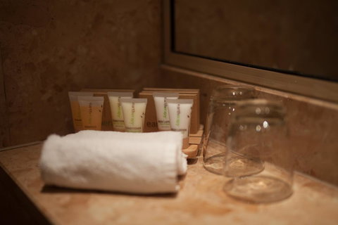 CitiClub Hotel Melbourne - Winery Find 28