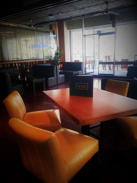 CitiClub Hotel Melbourne - Winery Find 33