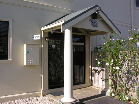 Clifftop Apartments Portland Vic - Winery Find 4