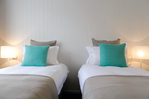 Lakes Edge Apartments - Winery Find 5