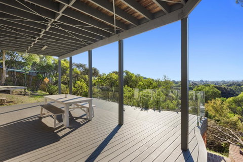 Beachside House - Winery Find 22