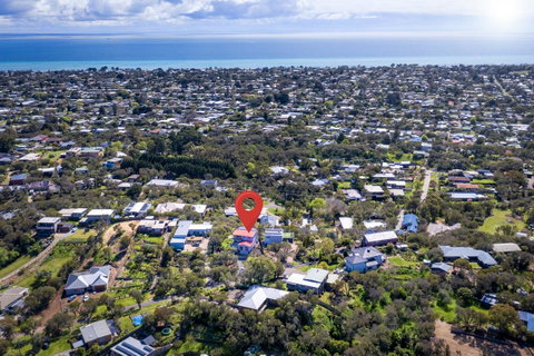 Beachside House - Winery Find 25