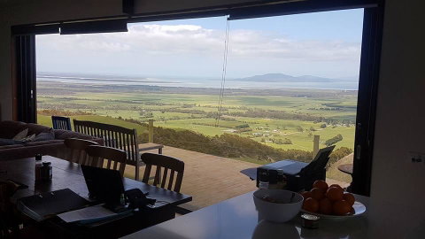 One Tree Hill Wilson Prom And Ocean Views - Winery Find 0