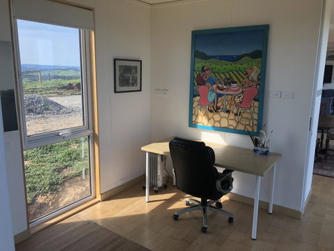 One Tree Hill Wilson Prom And Ocean Views - Winery Find 24