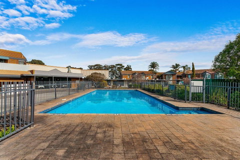 Quality Inn & Suites Traralgon - Winery Find 9
