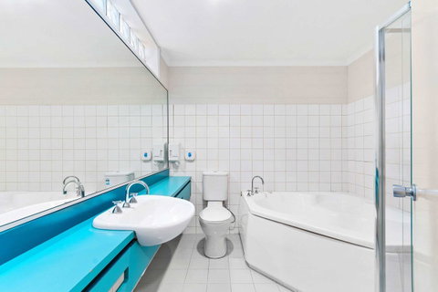 Quality Inn & Suites Traralgon - Winery Find 2