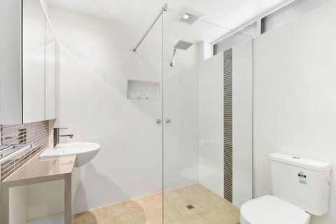 Quality Inn & Suites Traralgon - Winery Find 5