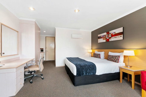 Quality Inn & Suites Traralgon - Winery Find 12