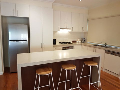 Healesville House - Fig Tree House - Winery Find 5