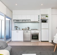 Complete Host The River Apartments - Winery Find